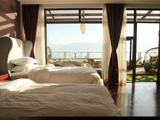 花园海景双床房