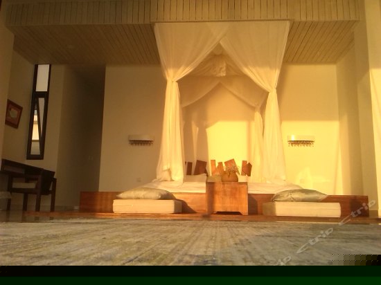 三世（豪华亲海露台大床房）