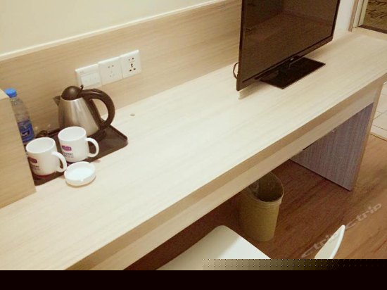 零压高级大床房