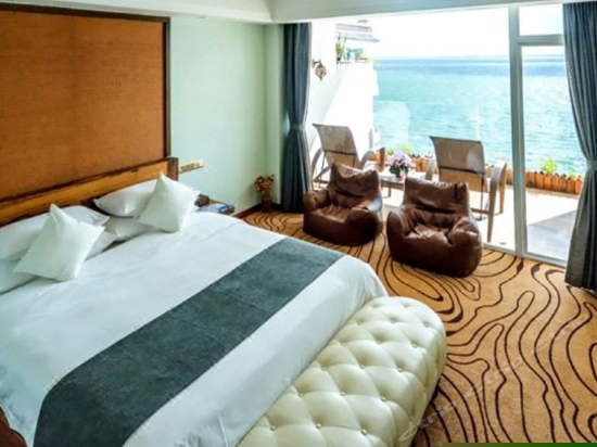 白塘180°正面海景大床房