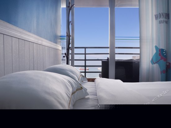 梦马人阳台海景大床房