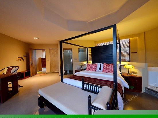 玉龙雪山全景房