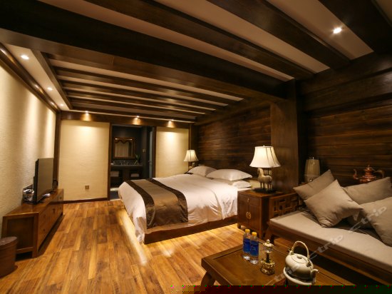 藏式风情豪华大床房