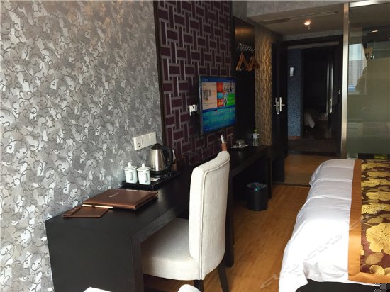 特惠大床房（无窗）