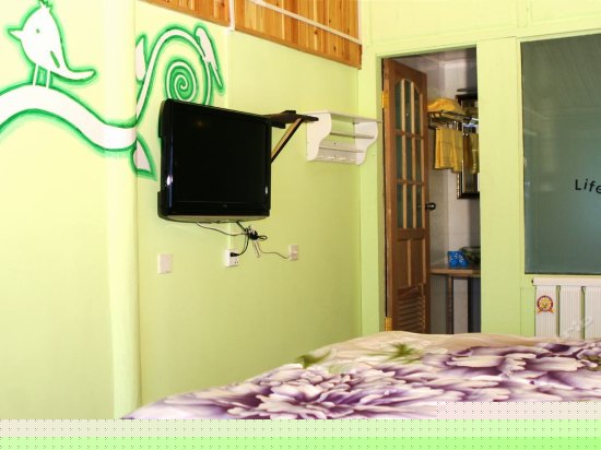 豪华阳光大床房