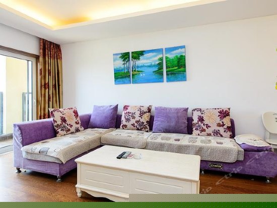 豪华三卧双卫海景套房