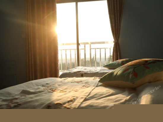 日落阳台标准间