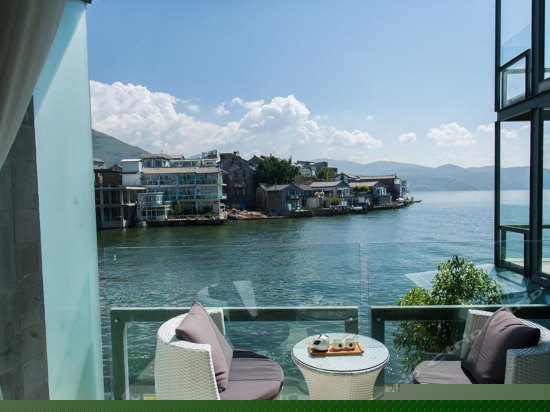 海景阳台大床房雪月