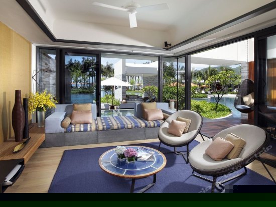 观海泳池别墅一居室