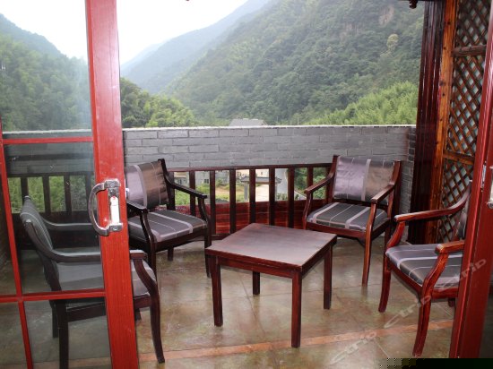 豪华远景大床房