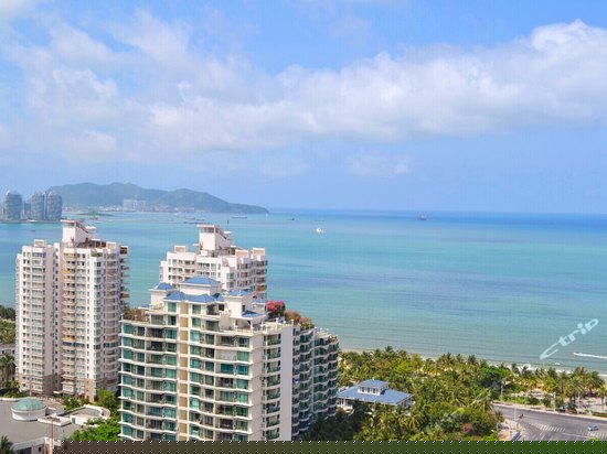 雅致侧海景大床房
