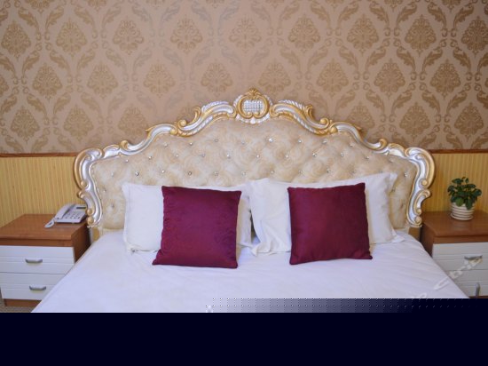 精品主题欧式方床房