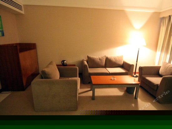 豪华商务大床间