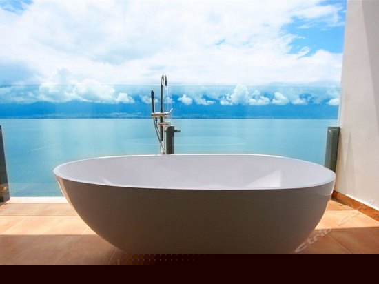 正面全海景家庭房