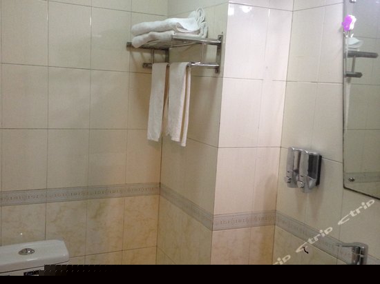 精品三人大床房