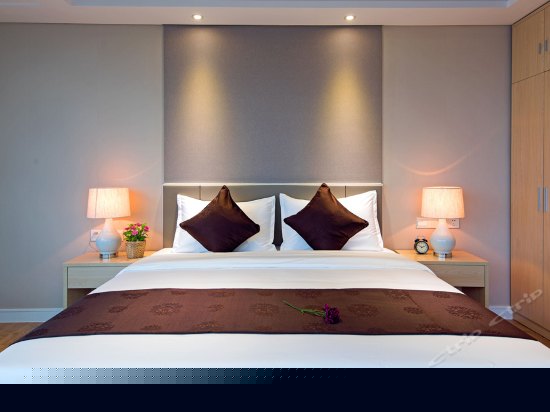 湖景双卧大床套房公寓