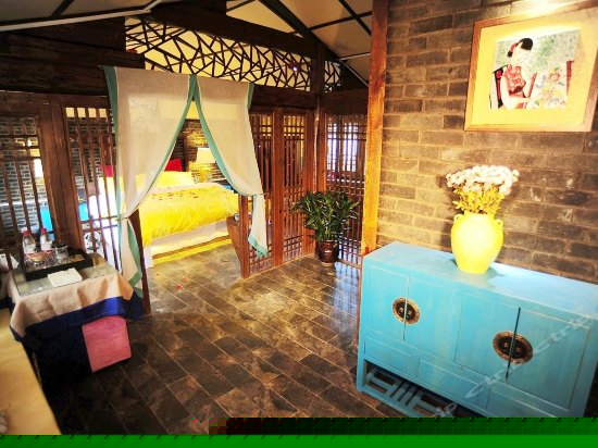 青城豪华精品观景房