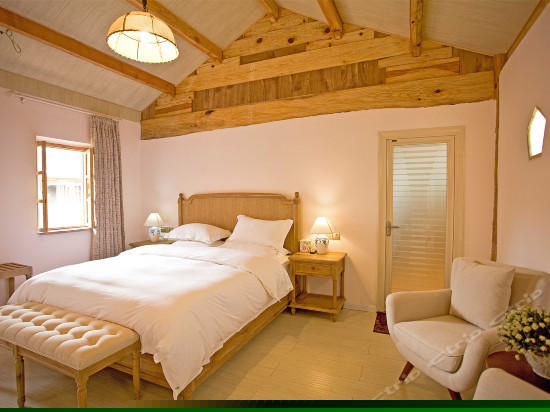 民间歌谣大床房