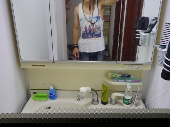 幺妹星月八人房(床位)