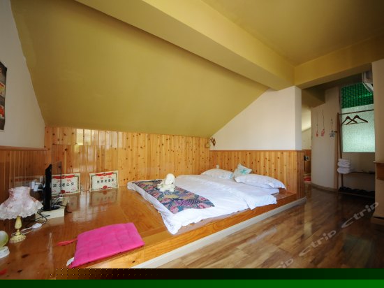 榻榻米空调家庭套房