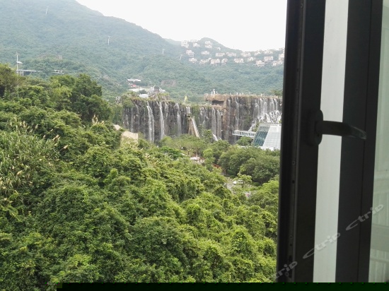 无敌海景两房两厅