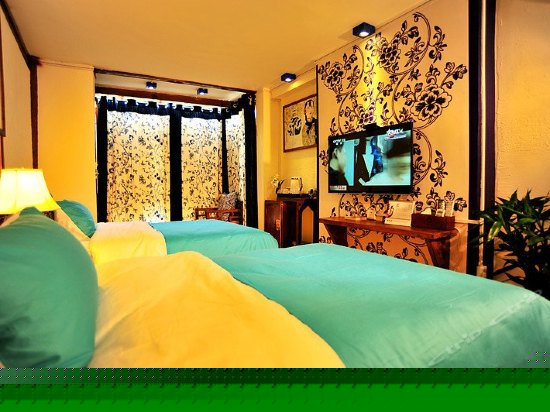 青花豪华温馨双床房