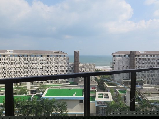 听海三室一厅海景家庭套房