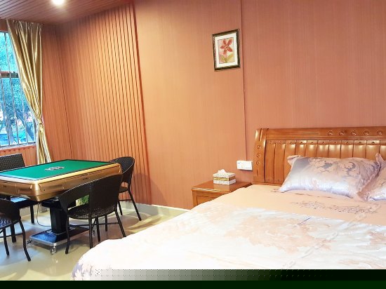 豪华麻将大床房