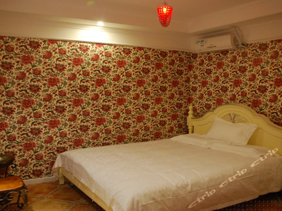 欧式电脑大床房