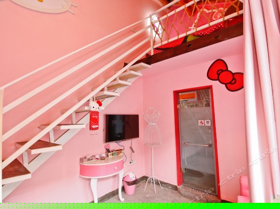 复式hello kitty 主题房
