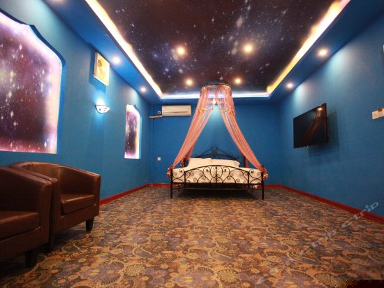 铁艺床之异国风情贵妃浴缸房(无窗)