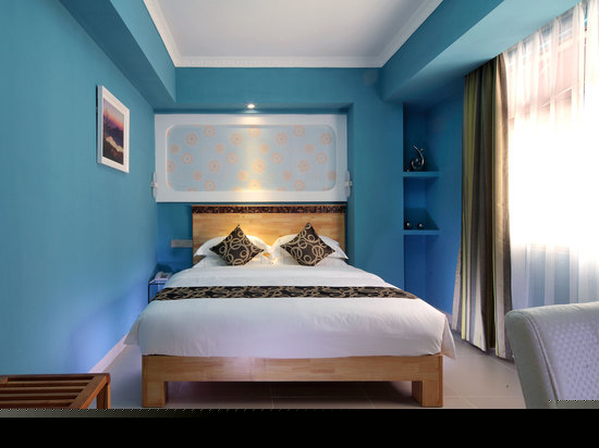 琉璃湖畔大床房