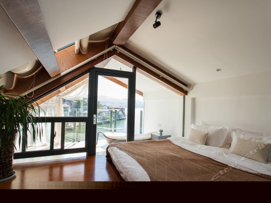 海景阁楼大床房苍洱