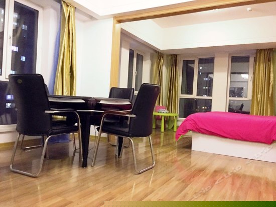 欧式景观大床房套房