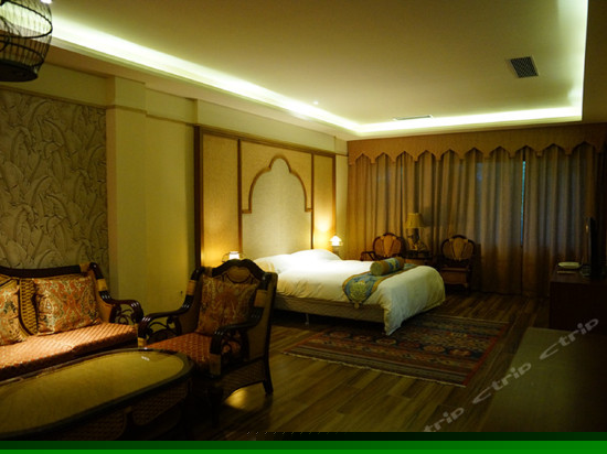豪华大床房