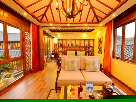 爱尚院尊享时光奢华园景大床房