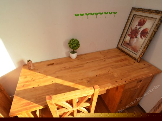 豪华河景大床房