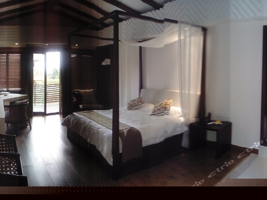 森林独幢小木屋