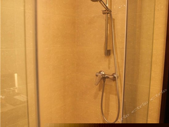 豪华城景大床房