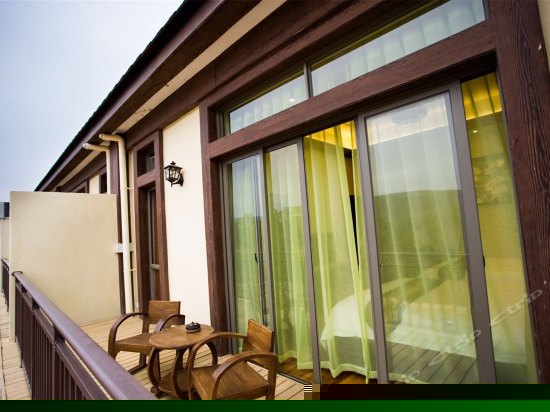 观景豪华大床房