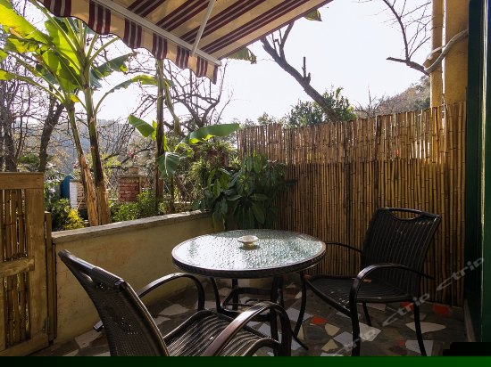 B101舒适山景大床房