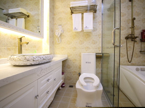 豪华宫廷大床房