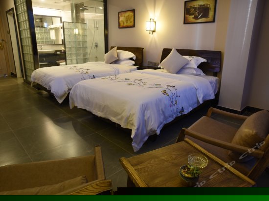 夏天特色双床房