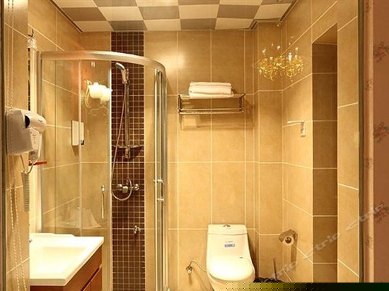 情侣私密大床房