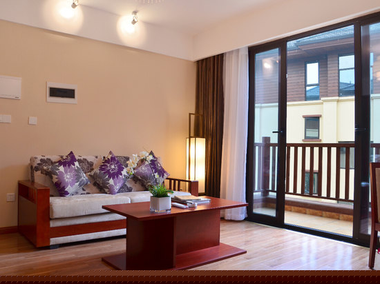 山景休闲大床机麻套房