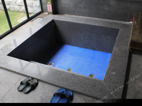 温泉汤屋标准间