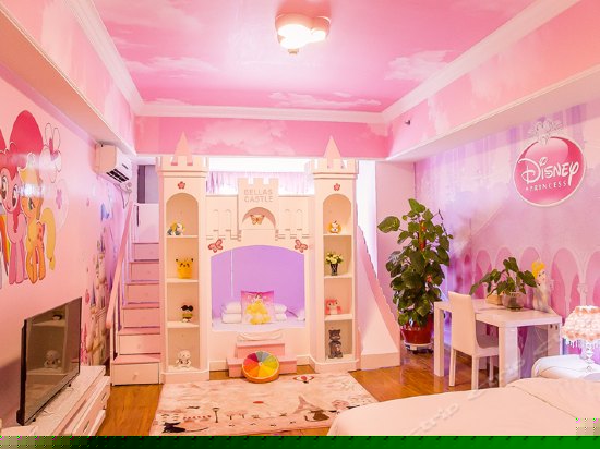 公主城堡滑梯三床房