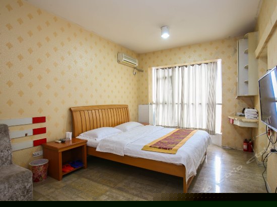 豪华江景大床房