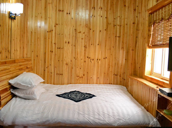 水车店标准大床房