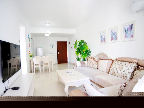 阳台海景两室两厅精装套房